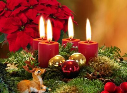easy-christmas-decoration-ideas-advent-wreath-red-candles-red-gold-ornaments