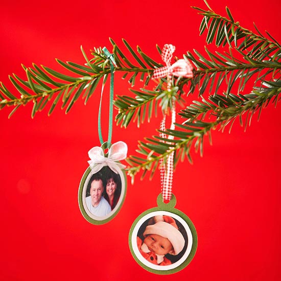 recycle ideas tree ornaments family pictures