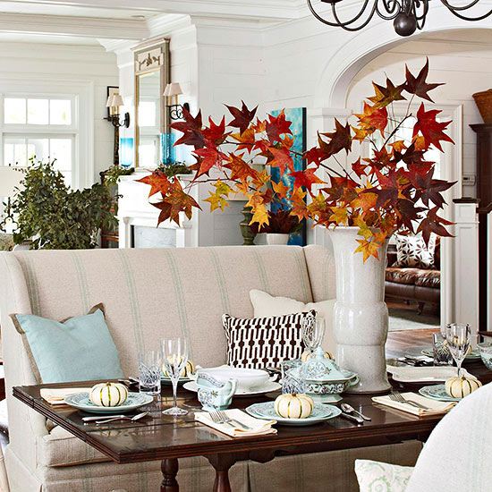 thanksgiving decorating ideas vertical centerpiece leaves
