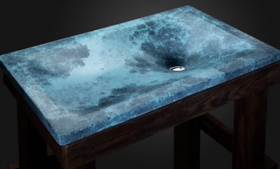 modern-bathroom-furniture-design-pietra-danzare-concrete-sink-Thors-Well