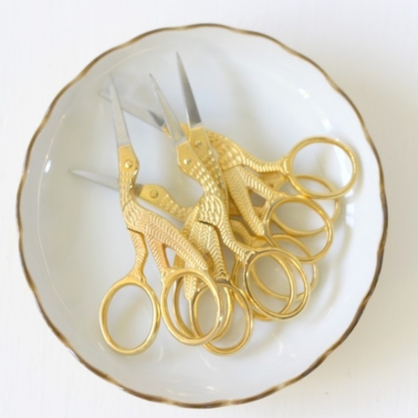 modern-desk-accessories gilded scissors
