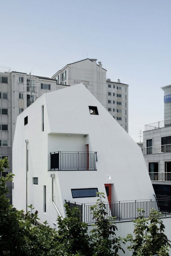 Urban architecture design YOAP White House Seoul Korea balconies