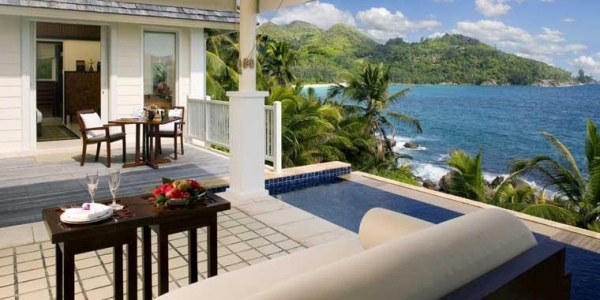 modern homes villa with pool Banyan Tree Seychelles