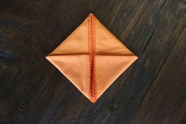 DIY easter bunny napkin folding tutorial cool crafts