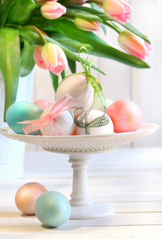 DIY easter table ideas bowl eggs in pastel colors