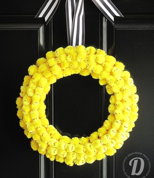 Easter-crafts-ideas-how-to-make-cute-chicken-wreath-tutorial