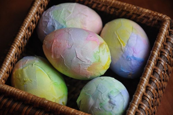 eggs craft ideas glittering eggs decoration tissue paper