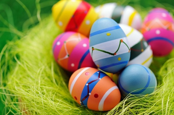 Easter eggs decoration ideas bright colors