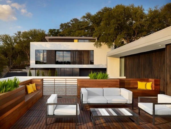 Elegant backyard furniture