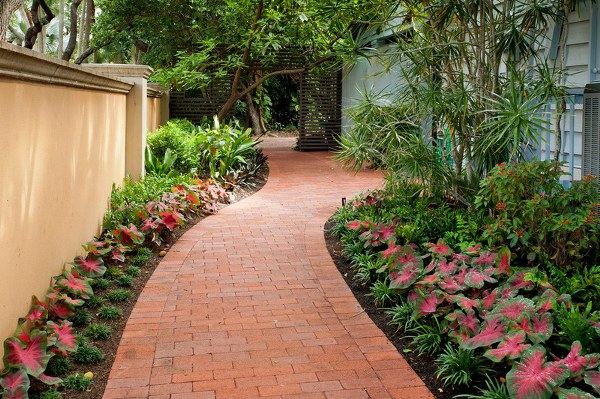 Garden ideas sandstone pavers flower beds
