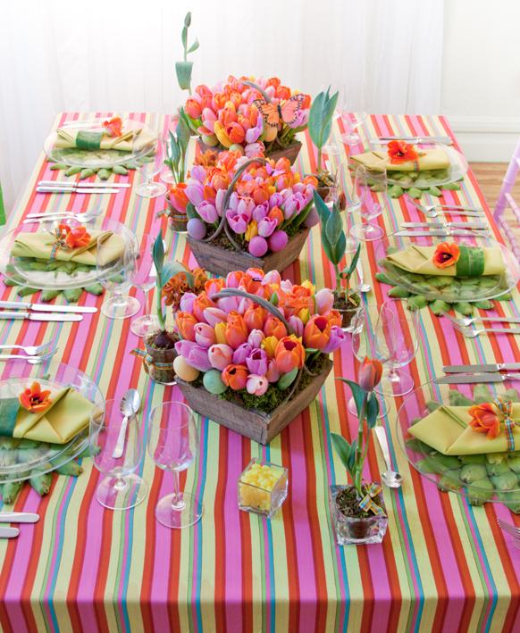 colorful easter dinner table decorations baskets with tulips
