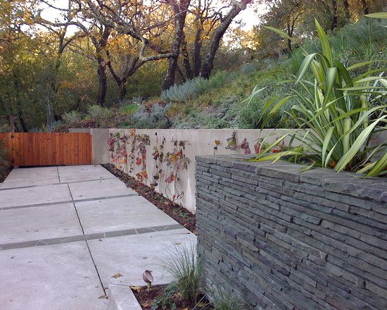 contemporary garden concrete and stone walls