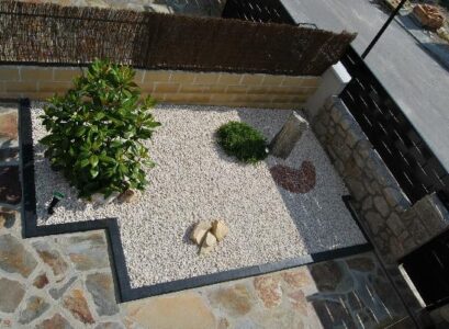 contemporary-home-rock-garden-minimalist-design-rocks-gravel-composition