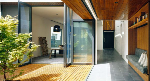 contemporary house Caulfield House courtyard sliding doors ammend living space