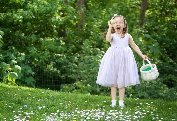 holiday activities for kids fun games egg hunt