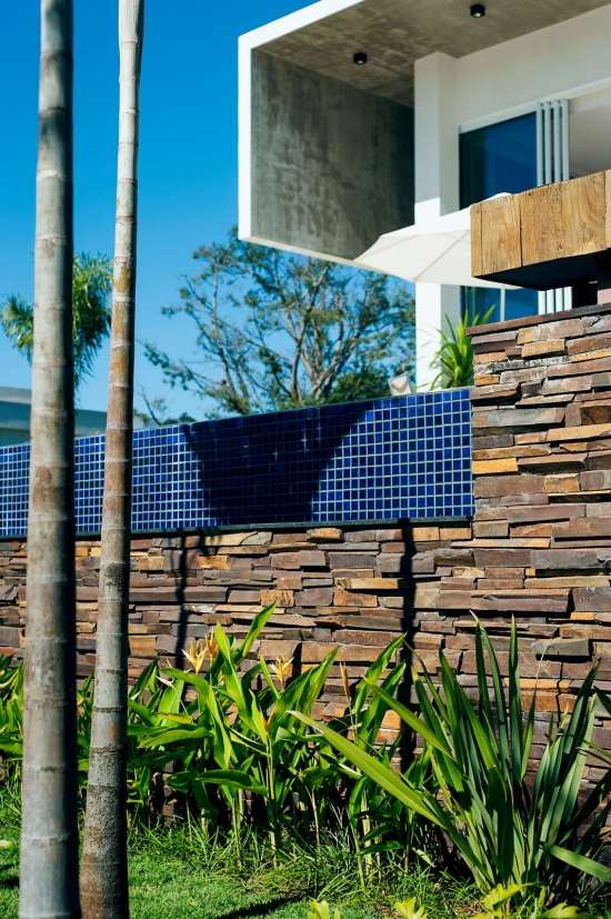 front yard wall slate stone mosaics privacy protection