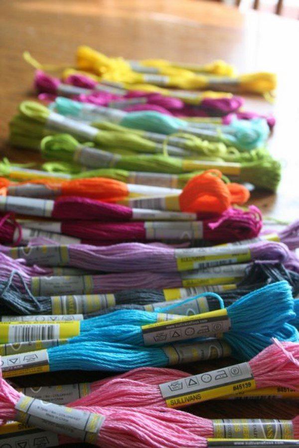 homemade easter decor ideas DIY garlands colorful strings