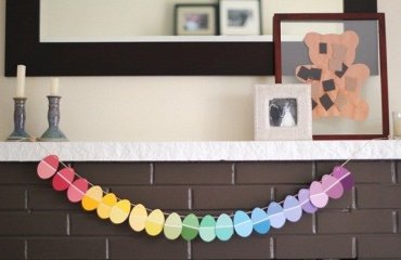 homemade-paint-chips-easter-egg-garland-mantel-decoration-ideas