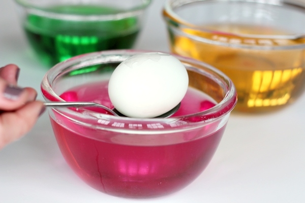 how to dye easter eggs easy decorating ideas