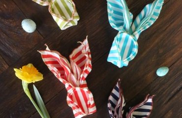 how-to-fold-Bunny-Napkins-easter-table-decoration