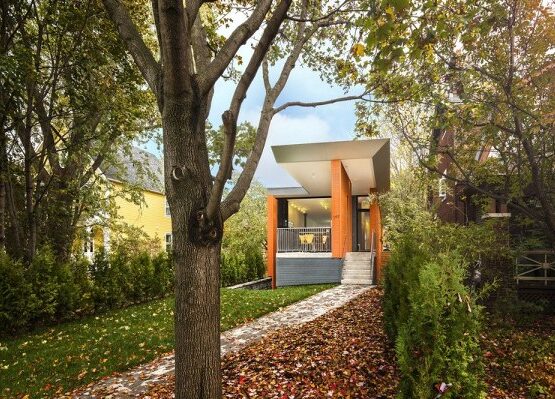 modern-small-house-architecture - Stacey-Turley Residence-by Kariouk