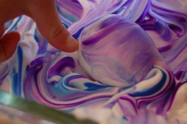 DIY easter eggs decoration ideas shaving cream egg dye