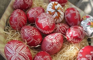 Easter-eggs-crafts-how-to-make-ukrainian-eggs-tutorial