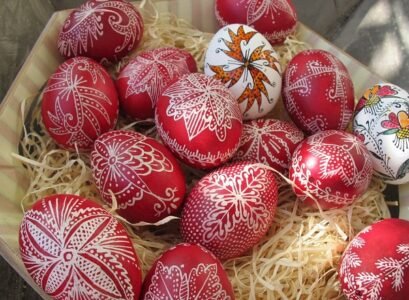 Easter-eggs-crafts-how-to-make-ukrainian-eggs-tutorial