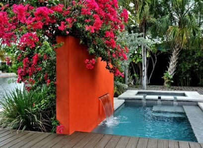 Landscaping-ideas-swimming-pool-garden-high-privacy-fence