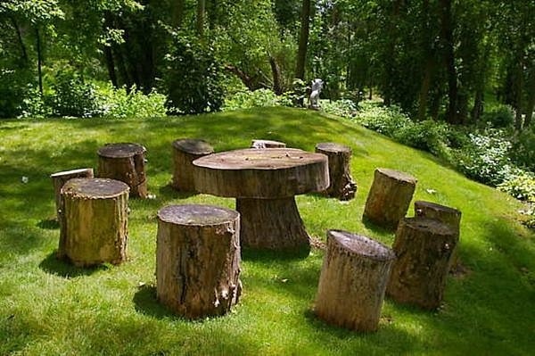 creative garden design tree trunk seating area rustic style