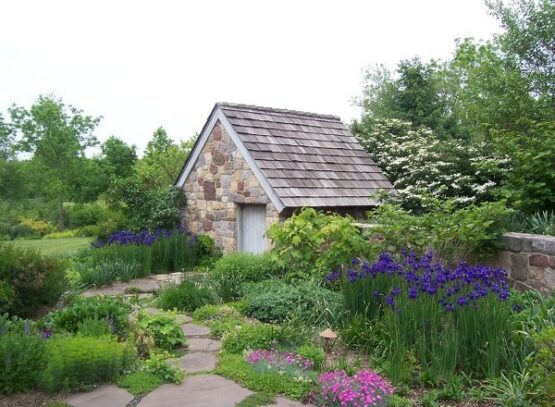 gorgeous-landscape-design-secret-garden-small-side-yard-stone-house