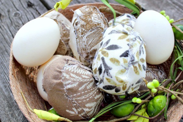how to decorate easter eggs with fabric or paper original decoration ideas