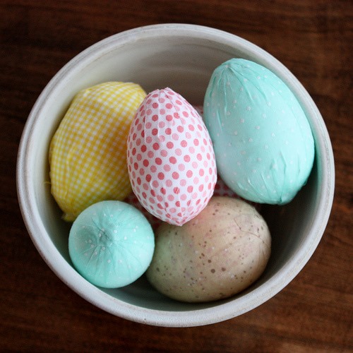 how to decorate eggs with paper and fabric 