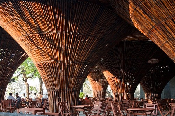 modern architecture design kontum Indochine cafe Vietnam vo trong nghia architects 