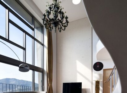modern-living-room-design-ideas-crystal chandelier-beige-round-carpet-coffee-table-House-on-the-Cliff-by-the-River