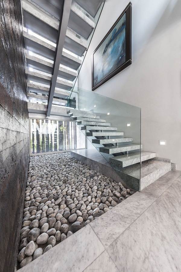 modern staircase design glass railings perfect aesthetics