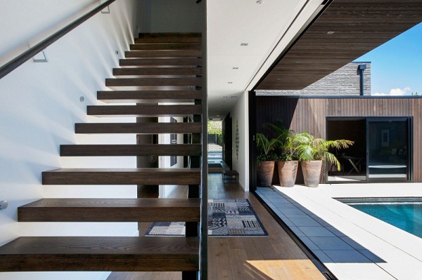 modern cantilever staircase 