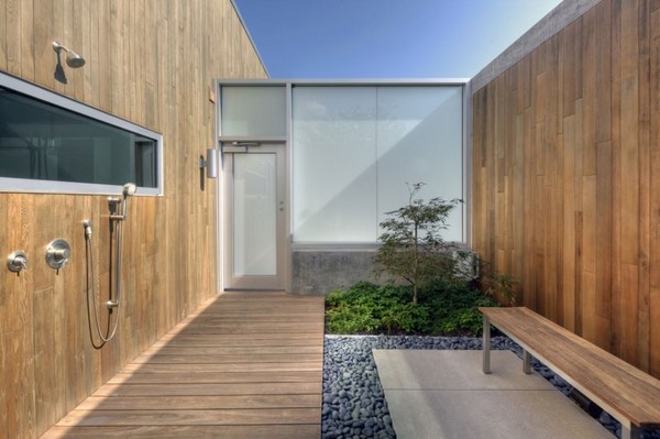 patio design ideas open shower wood cladding gravel ART house
