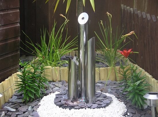 small-garden-design-ideas-stainless-steel-garden-water-features