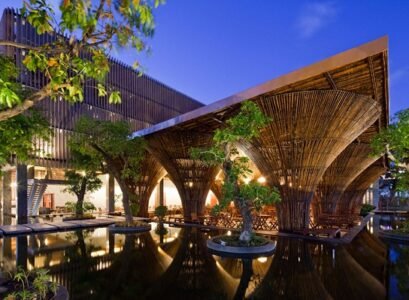 spectacular-modern-architecture-design-vo-trong-nghia-architects-kontum-indochine-cafe