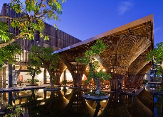 spectacular-modern-architecture-design-vo-trong-nghia-architects-kontum-indochine-cafe