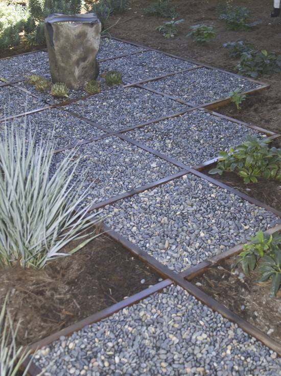 Asian style deas gravel geometric forms