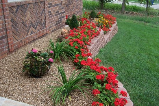 Brick wall garden retaining wall flower bed