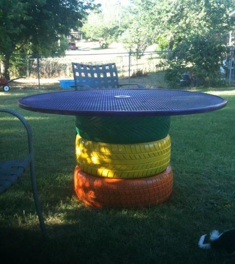 DIY-garden-table-old-car-tires-easy-crafts