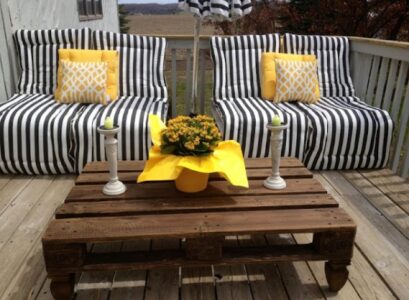 DIY-wooden-pallets-furniture-ideas-for-the-balcony