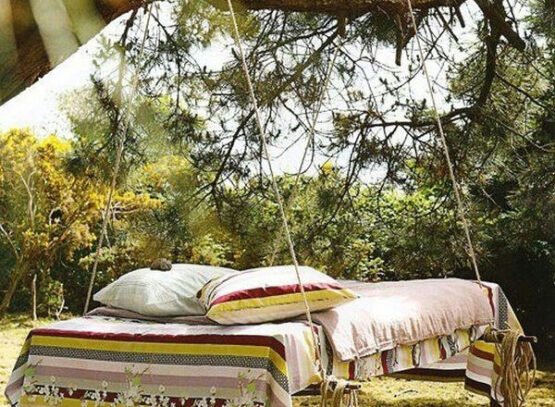 Outdoor-Beds-design-ideas-wooden-pallets-crafts