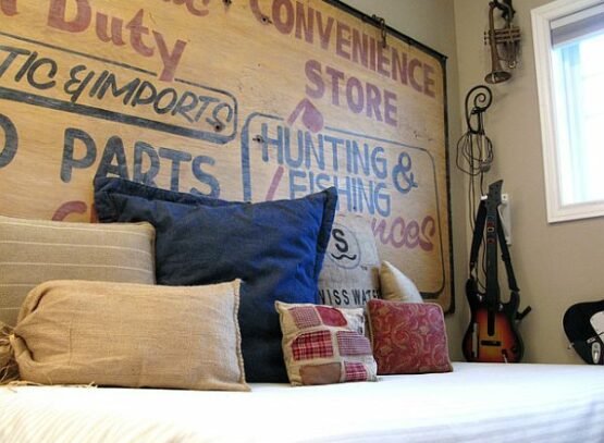Streets-table-as-headboard-creative-bedroom-furnishing-idea