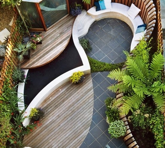 garden-privacy-protection-wooden-fence