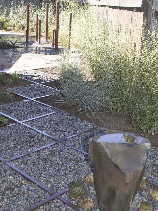 geometric design gravel water feature fountain