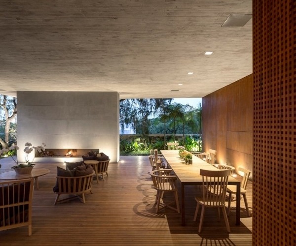 modern-lighting-design-home-interior-living-room-dining-area-recessed-accent-lighting